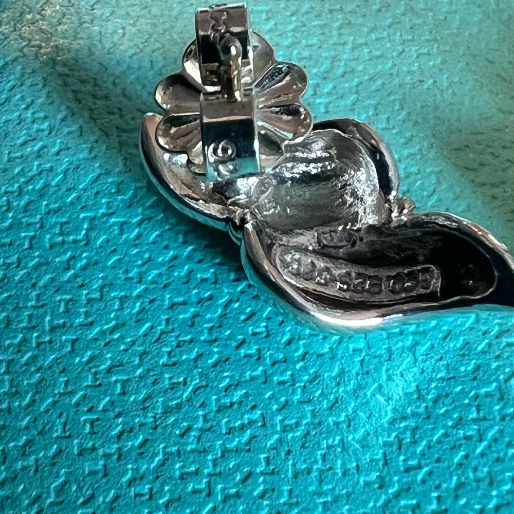 🌸🌸 Authentic Tiffany & Co. Vintage Earrings - Picture 6 of 9